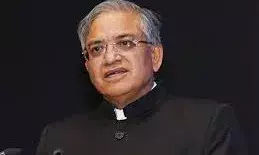 IAS अधिकारी संघ ने वोट चोरी मामले में सीईसी और उनके परिवार पर व्यक्तिगत हमलों की निंदा की, जानें क्या कहा