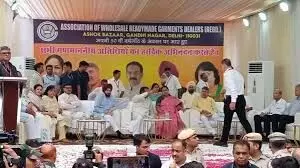 CM गुप्ता के कार्यक्रम में फिर से हंगामा, गांधीनगर में हुई नारेबाजी; पुलिस ने दो लोगों को पकड़ा