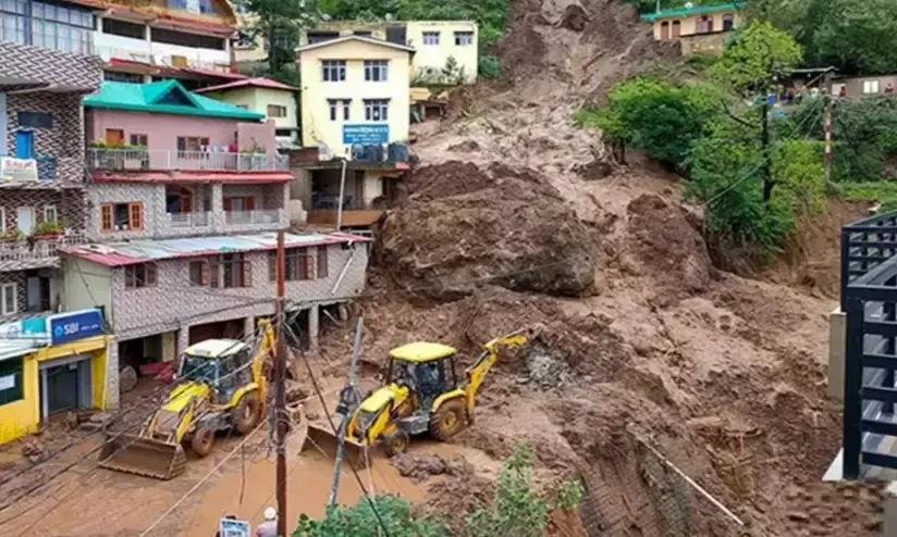 चमोली में फटा बादल, कई दुकानें और वाहन बहे,एसडीएम आवास के साथ ही कई घरों में मलबा घुसा चमोली में फटा बादल, कई दुकानें और वाहन बहे,एसडीएम आवास के साथ ही कई घरों में मलबा घुसा