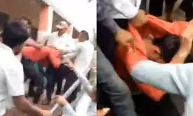 झालावाड़ में शिक्षक की शर्मनाक करतूत: नाबालिग छात्रा के साथ दुष्कर्म का प्रयास, ग्रामीणों ने सिखाया सबक झालावाड़ में शिक्षक की शर्मनाक करतूत: नाबालिग छात्रा के साथ दुष्कर्म का प्रयास, ग्रामीणों ने सिखाया सबक