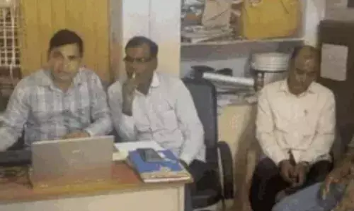 चित्तौड़गढ़ में रिश्वत लेते एएसआई रंगे हाथों गिरफ्तार चित्तौड़गढ़ में रिश्वत लेते एएसआई रंगे हाथों गिरफ्तार