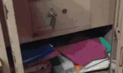 भदेसर: महिला एवं बाल विकास विभाग के ऑफिस में चोरी, तीन मोबाइल फोन ले उड़े चोर