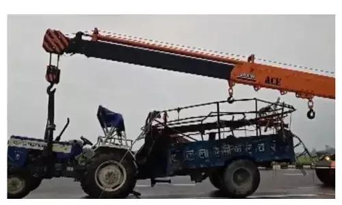 राजस्थान जा रहे हे श्रद्धालुओं से भरे ट्रैक्टर को कैंटर ने मारी टक्कर, आठ की मौत; 50 से अधिक घायल