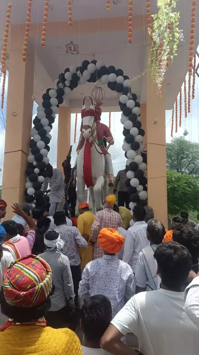 लीलन घोड़ी असवार तेजाजी मूर्ति महोत्सव लोकार्पण कार्यक्रम का हुआ समापन लीलन घोड़ी असवार तेजाजी मूर्ति महोत्सव लोकार्पण कार्यक्रम का हुआ समापन