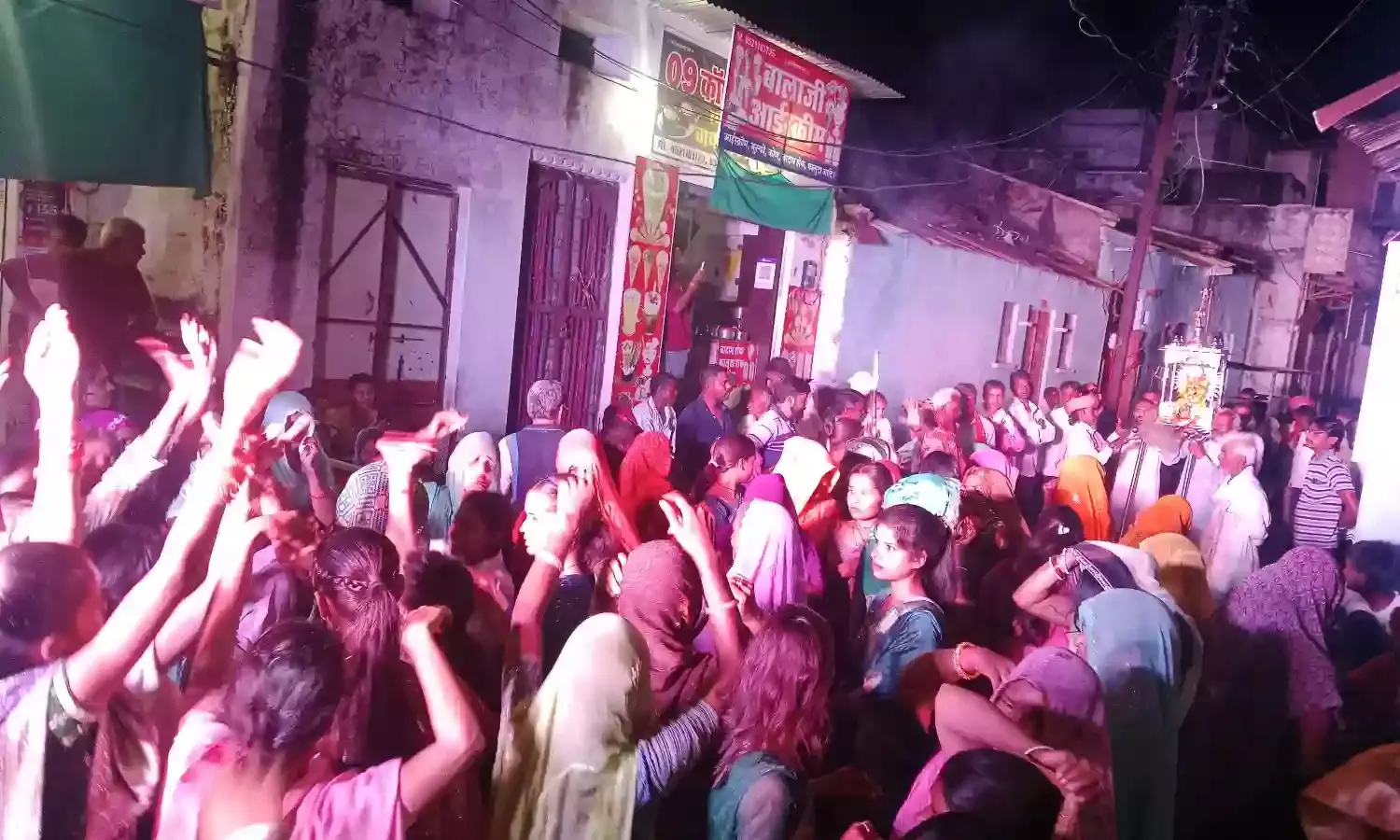 बाबा रामदेव पीर का जन्मोत्सव घोसुण्डा गांव में जुलूस का आयोजन बाबा रामदेव पीर का जन्मोत्सव घोसुण्डा गांव में जुलूस का आयोजन