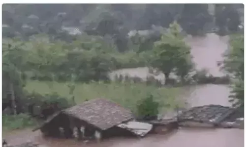 भीलवाड़ा में चेतावनी फेल,प्रदेश में बारिश का अलर्ट जारी, 8 जिलों में स्कूल में छुट्टी और यूनिवर्सिटी की परीक्षाएं रद्द