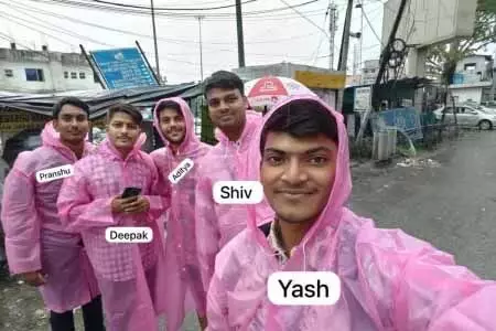 जम्मू में लैंडस्लाइड, राजस्थान के पांच युवक बहे, 3 लापता, 2 ने पेड़ पकड़कर बचाई जान