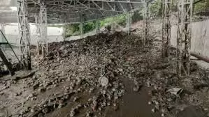 जम्मू में भारी बारिश और भूस्खलन से भयंकर तबाही, 30 लोगों की मौत, वैष्णो देवी यात्रा मार्ग प्रभावित; आज बंद रहेंगे सभी स्कूल-कॉलेज जम्मू में भारी बारिश और भूस्खलन से भयंकर तबाही, 30 लोगों की मौत, वैष्णो देवी यात्रा मार्ग प्रभावित; आज बंद रहेंगे सभी स्कूल-कॉलेज