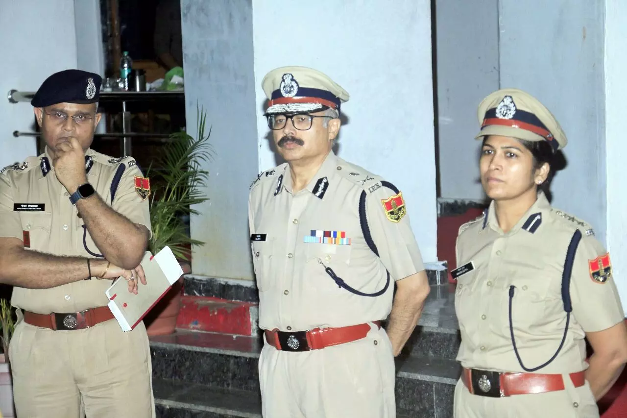 डीजीपी ने राजसमंद में देवगढ़ थाने का किया निरीक्षण डीजीपी ने राजसमंद में देवगढ़ थाने का किया निरीक्षण