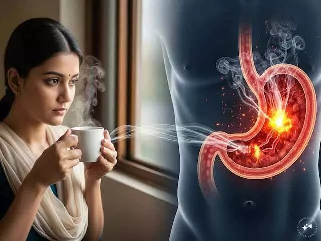 लो जी, अब चाय पीने से भी कैंसर का खतरा! ज्यादा गर्म पीने की आदत है तो पेट में होगी यह बीमारी, स्टडी में हैरतअंगेज दावा लो जी, अब चाय पीने से भी कैंसर का खतरा! ज्यादा गर्म पीने की आदत है तो पेट में होगी यह बीमारी, स्टडी में हैरतअंगेज दावा