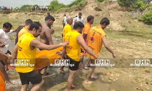 खतरों से खेलकर सिविल डिफेंस ने दिखाया जज़्बा – 5 किमी तक सर्च ऑपरेशन कर महिला को नदी से निकाला