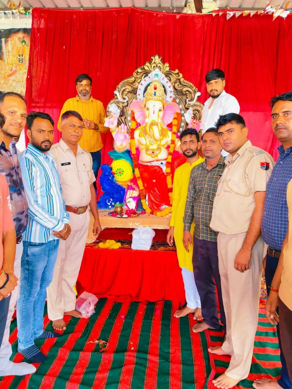 बनेड़ा में गणेश प्रतिमा स्थापना के साथ ही गणेश उत्सव का हुआ आरंभ, देर रात चली भजन संध्या