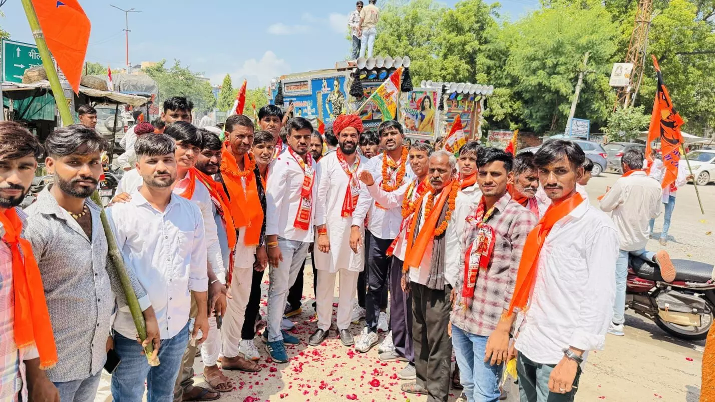 भादवी छट के उपलक्ष्य मै गाडरी समाज ने निकाली वाहन रैली भादवी छट के उपलक्ष्य मै गाडरी समाज ने निकाली वाहन रैली