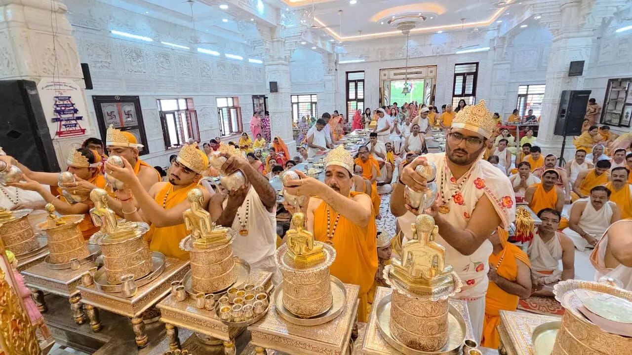 भीलवाड़ा में दस लक्षण पर्व का शुभारंभ, पहले दिन क्षमा धर्म पर प्रवचन भीलवाड़ा में दस लक्षण पर्व का शुभारंभ, पहले दिन क्षमा धर्म पर प्रवचन