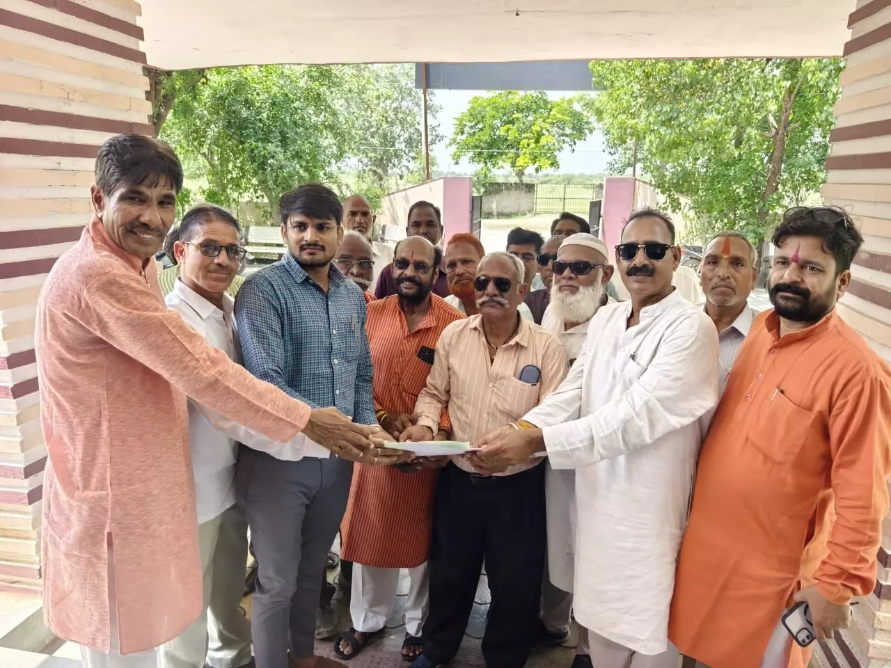 जिला बचाओं संघर्ष समिति ने किया विरोध प्रदर्शन और सौंपा ज्ञापन जिला बचाओं संघर्ष समिति ने किया विरोध प्रदर्शन और सौंपा ज्ञापन