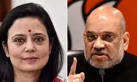 महुआ का भड़काऊ बयान: अमित शाह को लेकर की आपत्तिजनक टिप्पणी, मामला दर्ज महुआ का भड़काऊ बयान: अमित शाह को लेकर की आपत्तिजनक टिप्पणी, मामला दर्ज