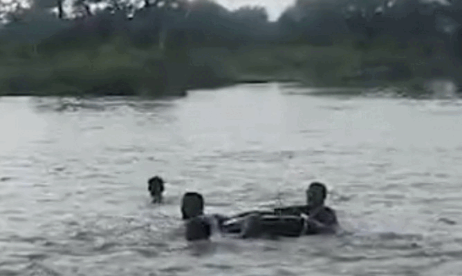 30 जिलों में बारिश का अलर्ट:भीलवाड़ा सहित 3 जिलों में स्कूलों की छुट्‌टी, पति-पत्नी पॉलिन बहे, पुल टूट