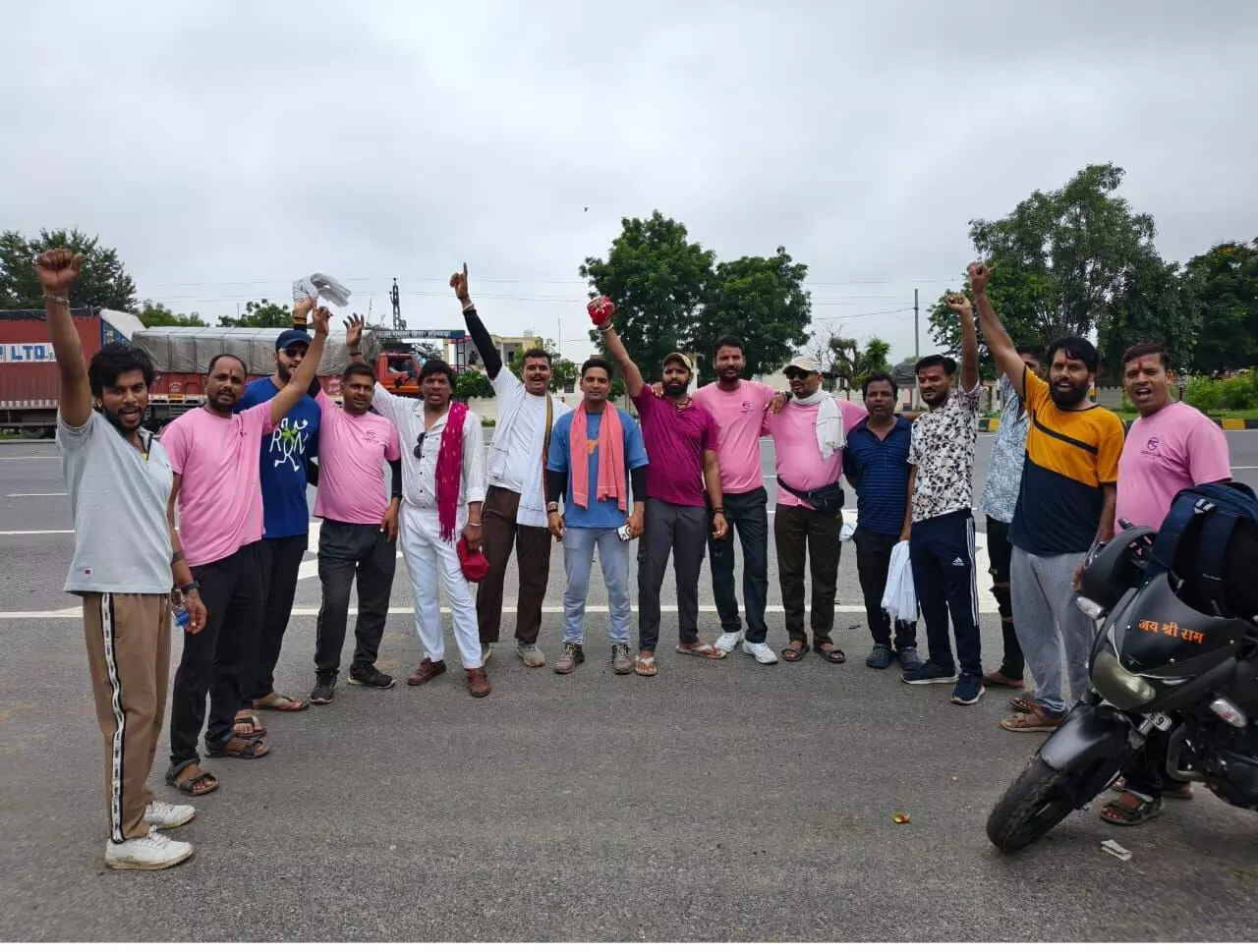 रायला से साँवरिया सेठ की ओर 13वीं पदयात्रा शुरू