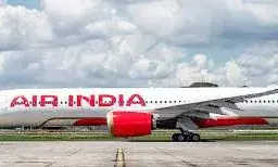 दिल्ली-इंदौर एअर इंडिया फ्लाइट की इमरजेंसी लैंडिंग, इंजन में आग का संकेत