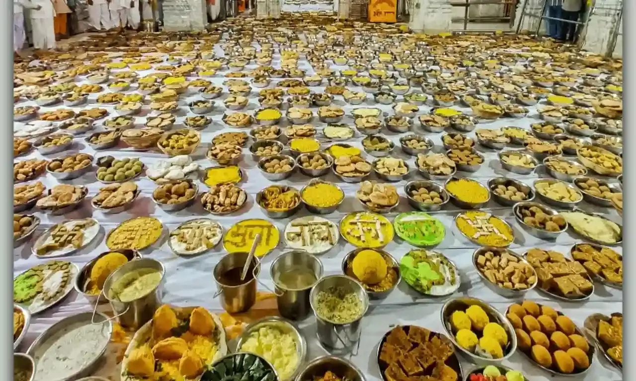 कोटड़ी में जलझूलन महोत्सव: 1151 किलो शक्कर से बना छप्पनभोग प्रभु चरणों में अर्पित