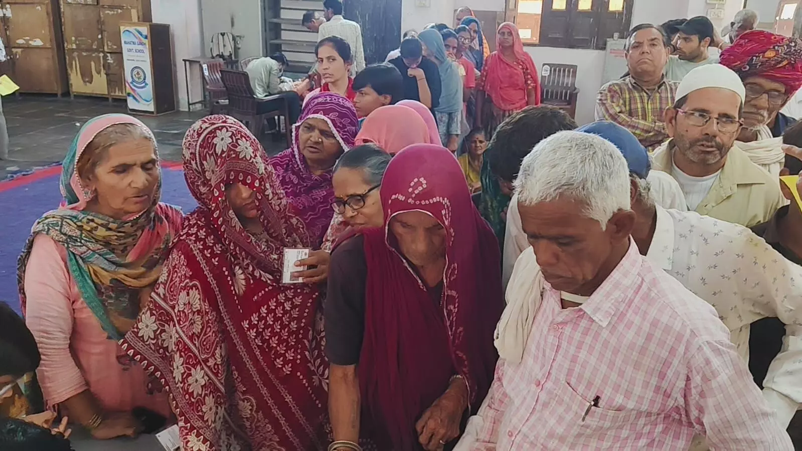 मांडल में निःशुल्क नेत्र परीक्षण एवं मोतियाबिंद जांच शिविर आयोजित