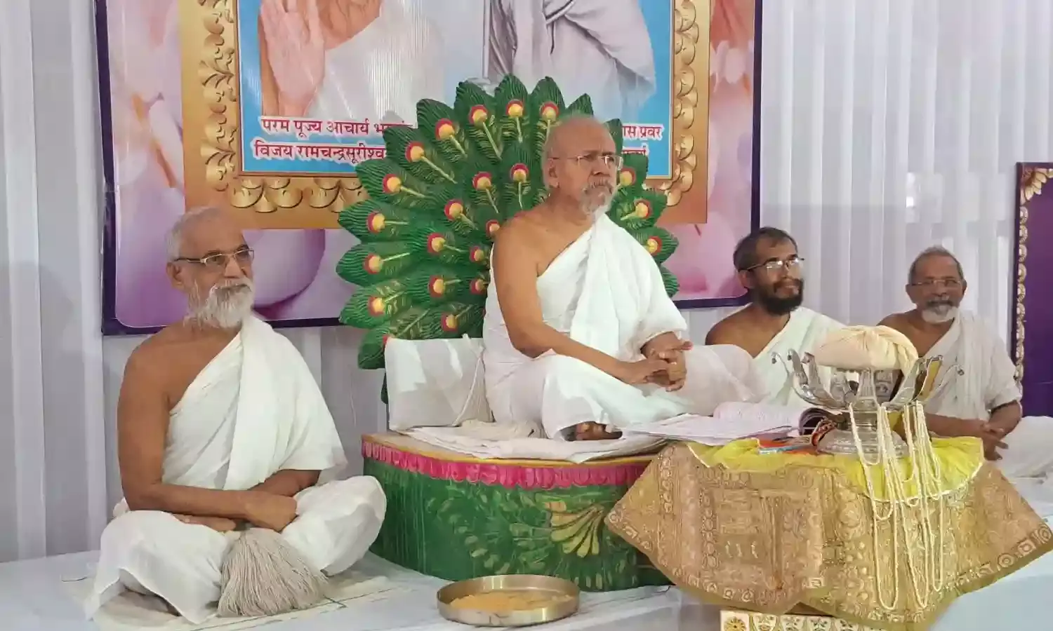 सभी धर्म क्रियाएँ नमस्कार महामंत्र से प्रारंभ होती है : जैनाचार्य रत्नसेन सूरीश्वर महाराज सभी धर्म क्रियाएँ नमस्कार महामंत्र से प्रारंभ होती है : जैनाचार्य रत्नसेन सूरीश्वर महाराज