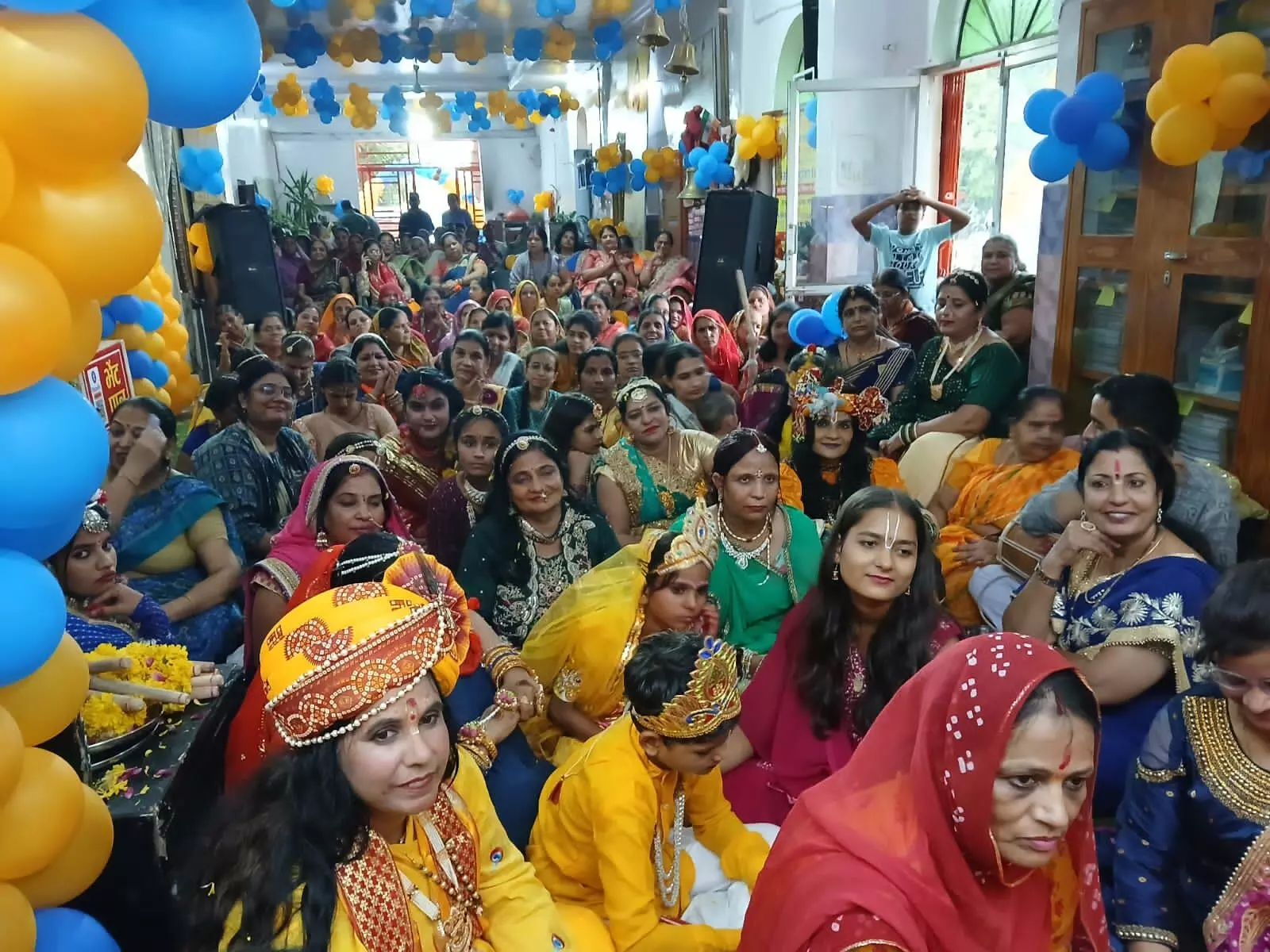 ब्रह्म शक्ति द्वारा निंबार्क आश्रम में राधा प्राकट्य महोत्सव धूमधाम से मनाया ब्रह्म शक्ति द्वारा निंबार्क आश्रम में राधा प्राकट्य महोत्सव धूमधाम से मनाया