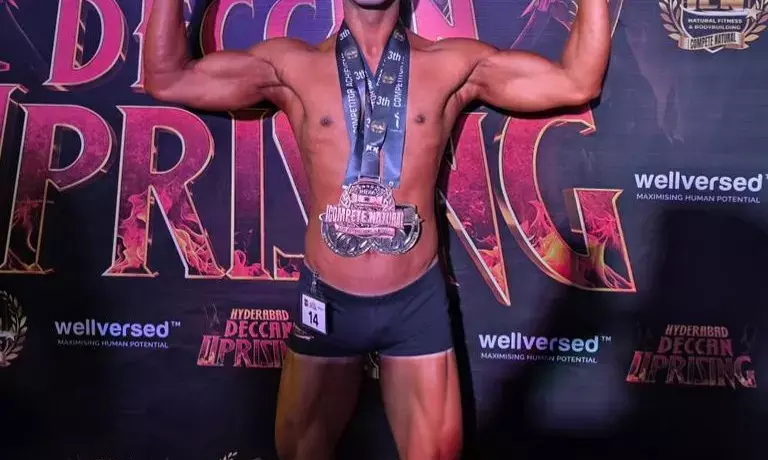 दवे ने रचा इतिहास, इंटरनेशनल बॉडीबिल्डिंग प्रतियोगिता में मिला कांस्य पदक दवे ने रचा इतिहास, इंटरनेशनल बॉडीबिल्डिंग प्रतियोगिता में मिला कांस्य पदक