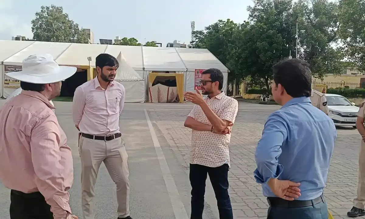 सुखाड़िया सर्कल उद्यान का होगा समेकित सौंदर्यीकरण, जिला कलक्टर मेहता ने किया निरीक्षण