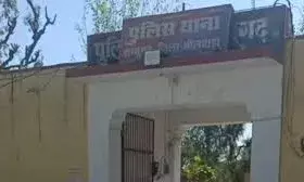 सांप के डसने से किशोरी व छत से गिरने से युवक की मौत