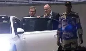 “जर्मन विदेश मंत्री वेडफुल भारत पहुंचे, कहा- दोनों देशों के बीच घनिष्ठ द्विपक्षीय संबंध” “जर्मन विदेश मंत्री वेडफुल भारत पहुंचे, कहा- दोनों देशों के बीच घनिष्ठ द्विपक्षीय संबंध”