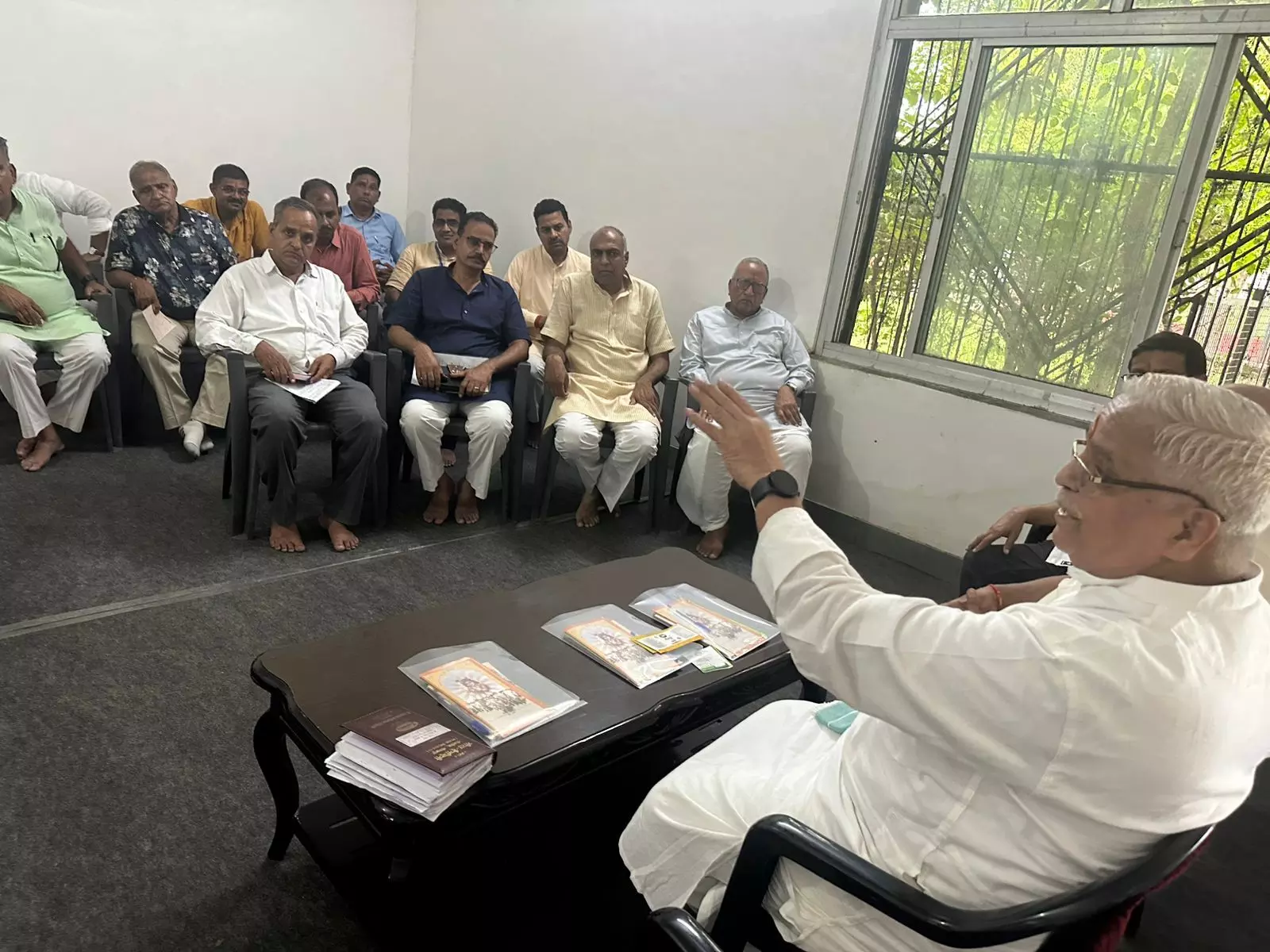 वैज्ञानिक दृष्टिकोण से गौ सेवा की जरूरत: भैयाजी जोशी ने दिया गौ संवर्धन का मंत्र वैज्ञानिक दृष्टिकोण से गौ सेवा की जरूरत: भैयाजी जोशी ने दिया गौ संवर्धन का मंत्र