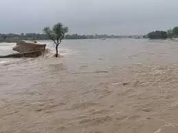 दौसा में बादलों का कहर: किसानों के सपने बहा ले गया नालावास बांध