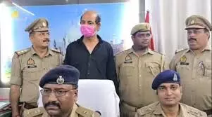 घर से मूर्ति हटा दो, कलावा काट दो, मांग का सिंदूर पोंछ दें,मिलेगी सरकारी नौकरी घर से मूर्ति हटा दो, कलावा काट दो, मांग का सिंदूर पोंछ दें,मिलेगी सरकारी नौकरी