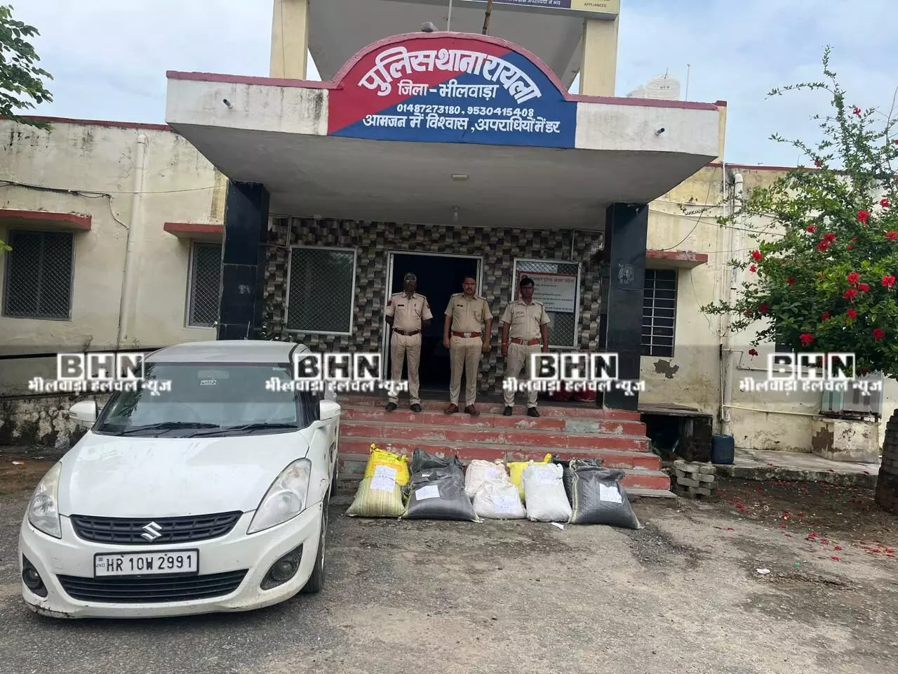 पुलिस को देख भागा तस्कर, कार से 105 किलो डोडा पोस्त बरामद पुलिस को देख भागा तस्कर, कार से 105 किलो डोडा पोस्त बरामद