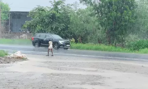 सवाईपुर क्षेत्र में बदला मौसम, दोपहर को छाया अंधेरा, झमाझम बारिश