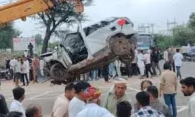 डीडवाना-कुचामन मार्ग पर भीषण सड़क हादसा, कार के ऊपर पलट निजी बस, दो की मौत, 19 घायल