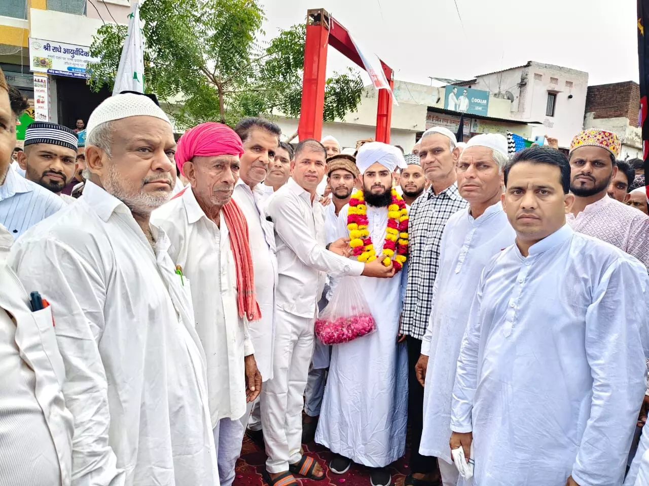 मोड़ का निंबाहेड़ा में शांति एवं सौहार्द से निकाला बारावफात का जुलूस मोड़ का निंबाहेड़ा में शांति एवं सौहार्द से निकाला बारावफात का जुलूस