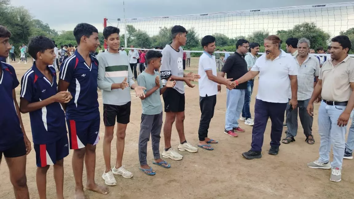 69वीं जिला स्तरीय 17 वर्ष छात्र वॉलीबॉल प्रतियोगिता के दूसरे राउंड में 16 मुकाबले संपन्न 69वीं जिला स्तरीय 17 वर्ष छात्र वॉलीबॉल प्रतियोगिता के दूसरे राउंड में 16 मुकाबले संपन्न