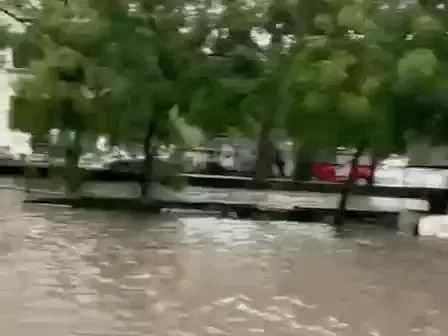 भीलवाड़ा की सड़कें फिर डूबी, जलभराव से घरों में घुसा पानी, स्कूलों में अवकाश, देखे वीडियो