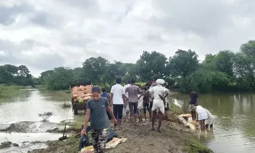 ईटमारिया क्षेत्र में बाढ़ जैसे हालात,उपखंड व जिला मुख्यालय के संपर्क मार्ग टूटे, जनजीवन प्रभावित