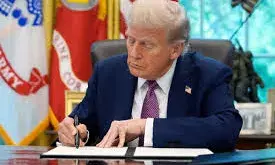 डोनाल्ड ट्रंप का एक और फैसला, इन देशों को टैरिफ पर दी छूट; ऑर्डर पर किया सिग्नेचर