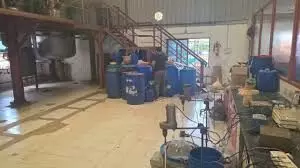 तेलंगाना में सबसे बड़ी ड्रग्स फैक्ट्री का पर्दाफाश, 12 हजार करोड़ का माल जब्त तेलंगाना में सबसे बड़ी ड्रग्स फैक्ट्री का पर्दाफाश, 12 हजार करोड़ का माल जब्त