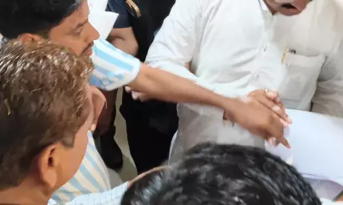 माता सावित्री बाई फुले के सम्मान को लेकर उपमुख्यमंत्री को आग्रह पत्र सौंपा