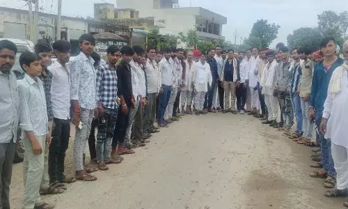 मांडलगढ़ से सैकड़ों कार्यकर्ताओं ने सांवलिया सेठ मंदिर में मनाया सचिन पायलट का जन्मोत्सव