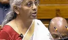 सरकार ने बताई रुपये की कमजोरी की वजह, सीतारमण ने ट्रंप को ठहराया जिम्मेदार