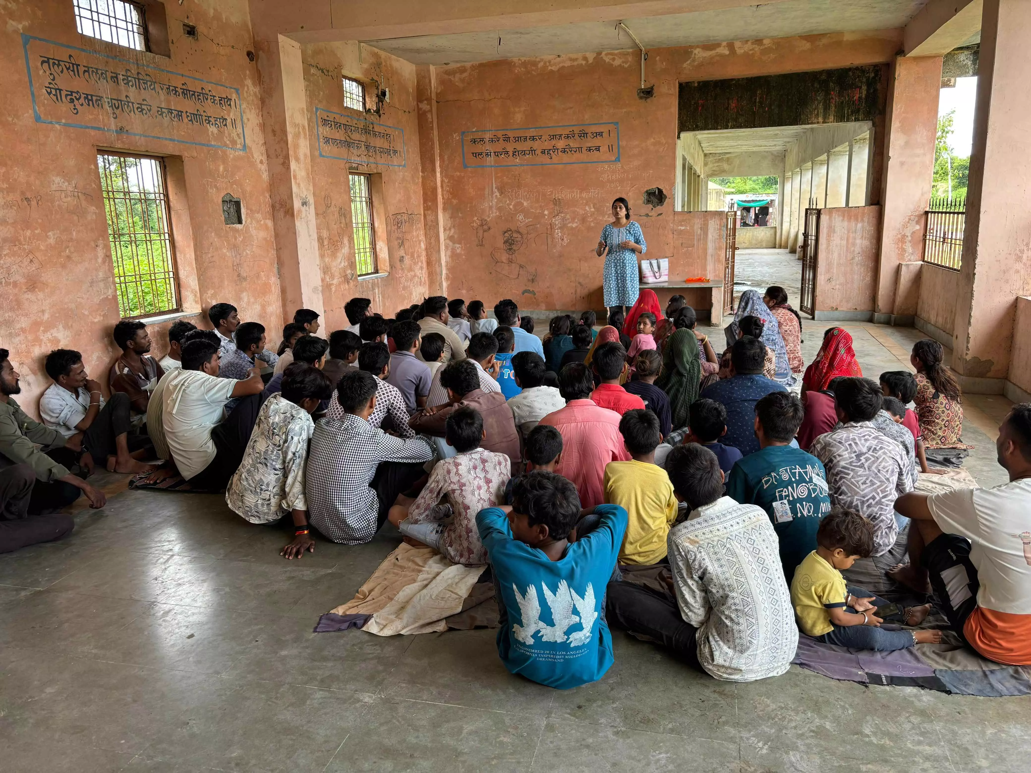 सुकन्या समृद्धि योजना की जानकारी फलौदी ग्राम वासियों को सुकन्या समृद्धि योजना की जानकारी फलौदी ग्राम वासियों को
