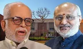 उपराष्ट्रपति चुनाव के लिए मतदान शुरू, , पीएम मोदी ने डाला पहला वोट  , राधाकृष्णन के सामने सुदर्शन ?