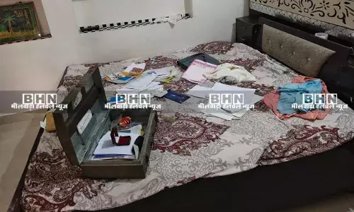 दिन दहाड़े चोरों ने बनाया सुने मकान को निशाना नगदी के साथ ज्वेलरी उड़ाई ,