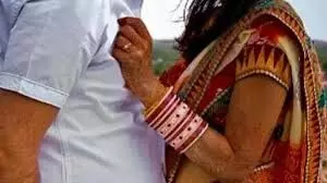 भांजे के प्यार में मामी ने रची पति की हत्या की सनसनीखेज साजिश, बेटे ने खोला मां का क्रूर चेहरा भांजे के प्यार में मामी ने रची पति की हत्या की सनसनीखेज साजिश, बेटे ने खोला मां का क्रूर चेहरा